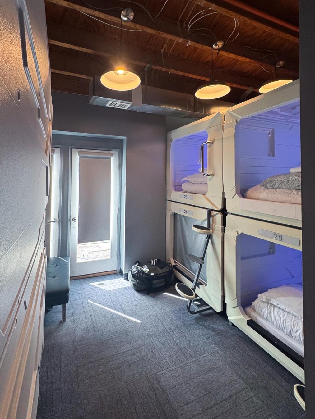 U Street Capsule Capsule hotel